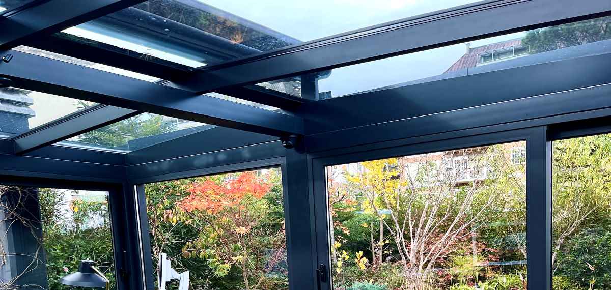 EDIFICI A ZERO EMISSIONI, LA PARTITA SI GIOCA SUL VETRO AD ALTE PRESTAZIONI: FINO AL 37% DI ENERGIA IN MENO